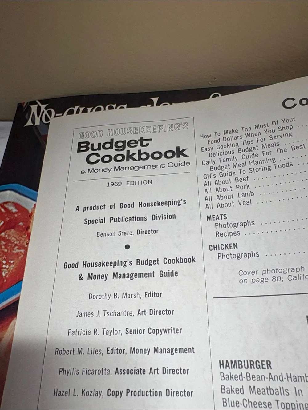 Assorted paperback cooking recipe book/magazine